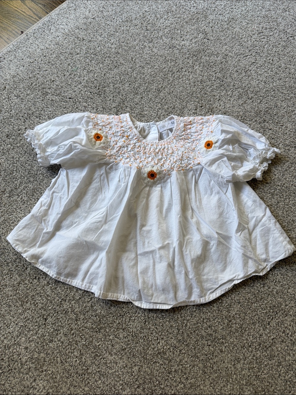 Zara White Smocked Sunflower Blouse